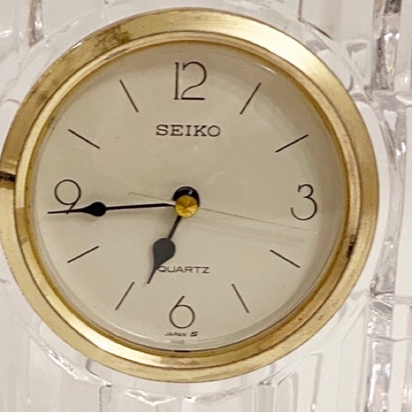 SEIKO Vintage Desk Clock - Picture 5 of 6